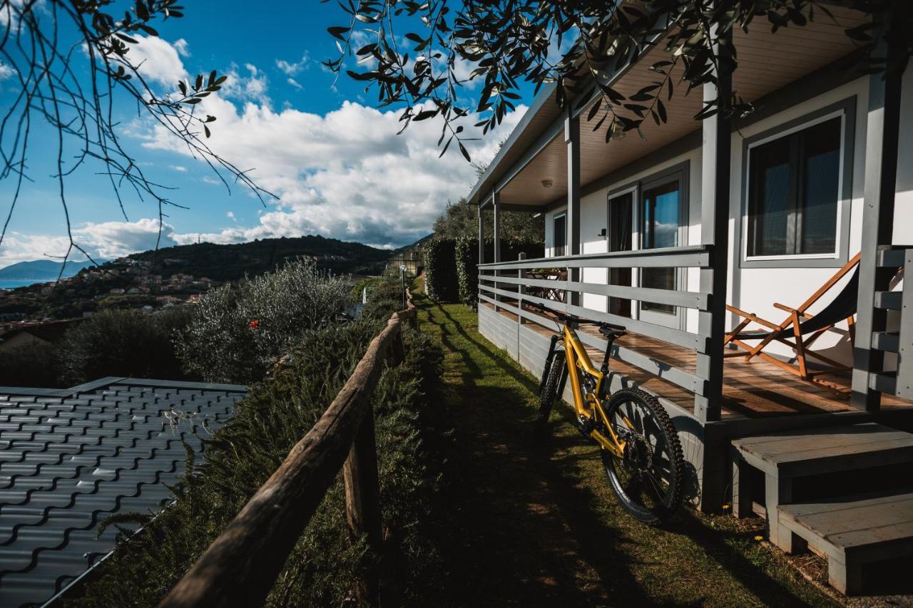 Agriturismo Rose Di Pietra Pietra Ligure Exterior foto
