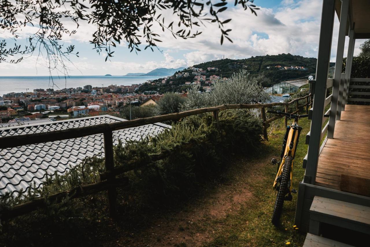 Agriturismo Rose Di Pietra Pietra Ligure Exterior foto