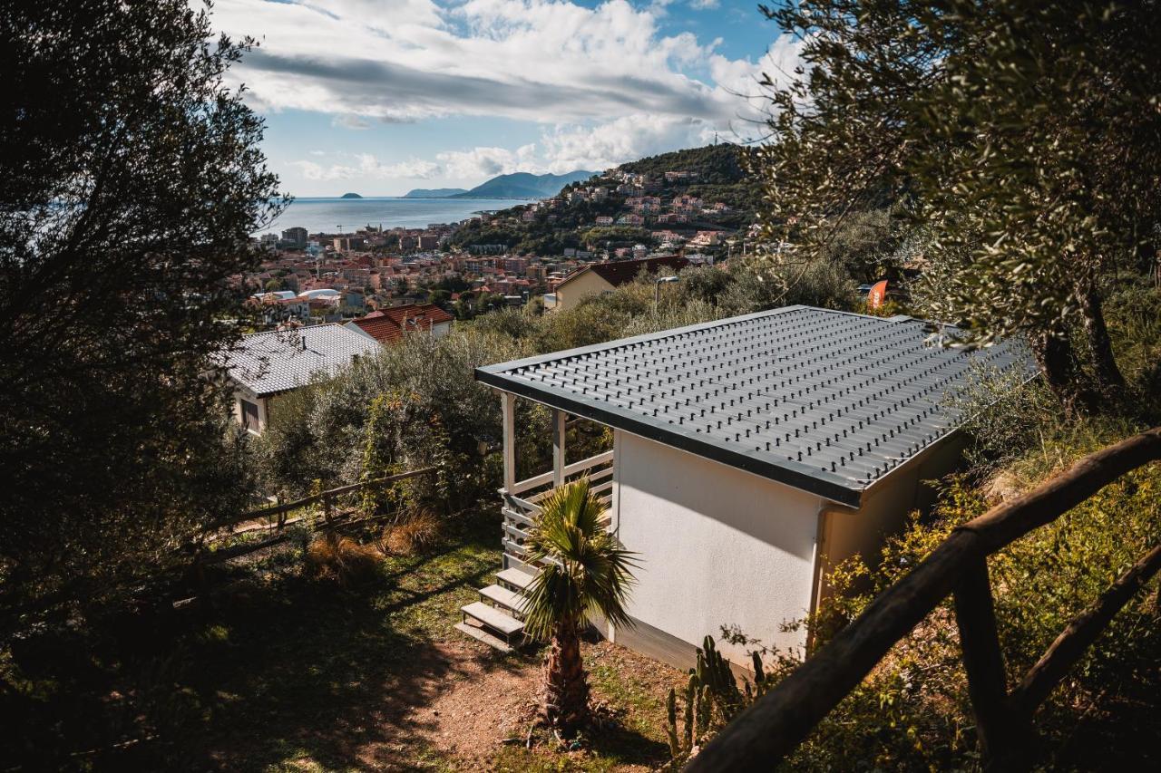 Agriturismo Rose Di Pietra Pietra Ligure Exterior foto